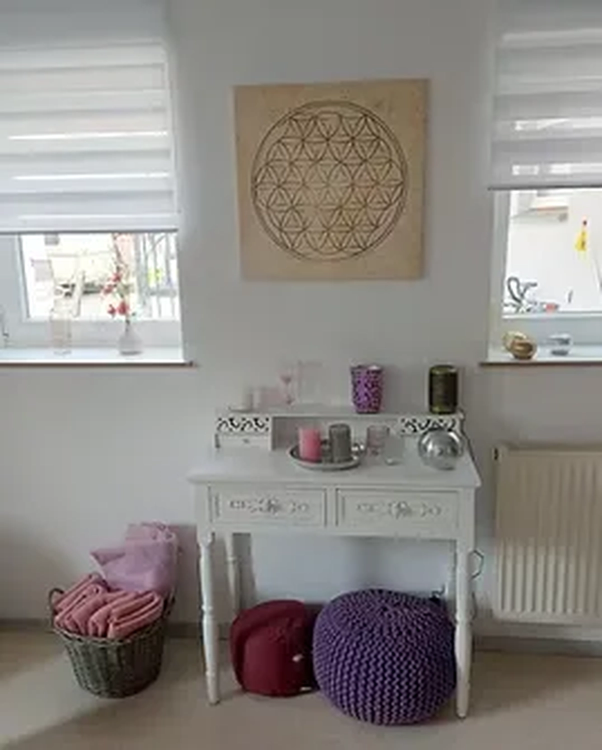 Seelenfarbe - Achtsamkeitstrainerin und Gesundheitspraktikerin (DGAM) - im Therapieraum